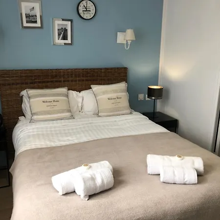 ホテル オテル レ ザンブルン Le Touquet