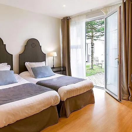 オテル レ ザンブルン