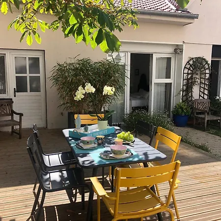 オテル レ ザンブルン ホテル