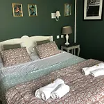 Отель Les Embruns