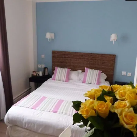 Hotel Les Embruns 3*