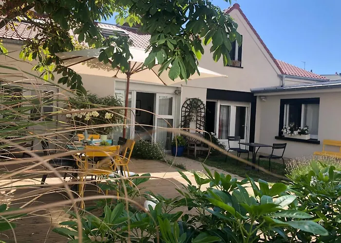 Hotel Les Embruns 3*