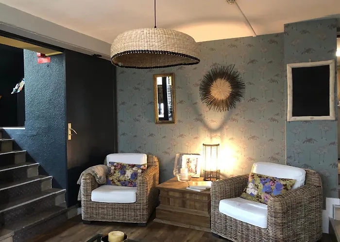 Hotel Les Embruns 3*